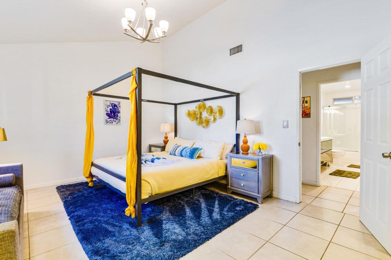 Desert Pool House: Sun, Swim, Sip & Stay إنديو المظهر الخارجي الصورة
